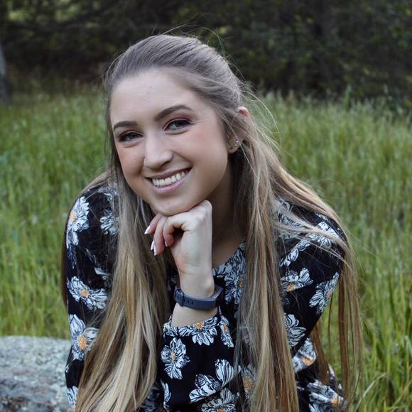 Meet your Posher, Allison - Picture 1 of 1